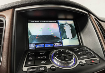 Подержанный автомобиль Infiniti EX 2010 года (21 фото)