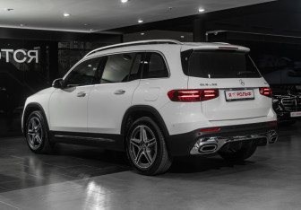 Новый Mercedes-Benz GLB 2025 (6 фото)