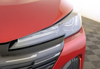 Подержанный автомобиль Changan UNI-S 2024 года (11 фото)