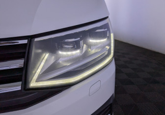 Подержанный автомобиль Volkswagen Multivan 2018 года (11 фото)