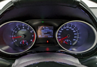 Подержанный автомобиль Kia Ceed Hatchback 2018 года (25 фото)