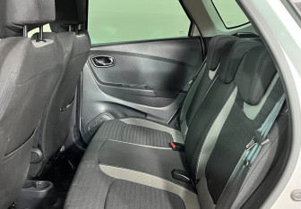 Подержанный автомобиль Renault Kaptur 2017 года (9 фото)