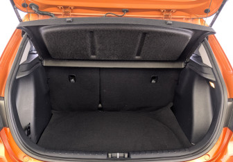 Подержанный автомобиль Kia Rio Hatchback 2022 года (10 фото)