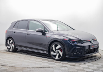 Подержанный автомобиль Volkswagen Golf GTI Hatchback 2022 года (7 фото)