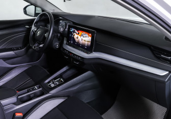 Подержанный автомобиль Skoda Octavia Liftback 2022 года (11 фото)