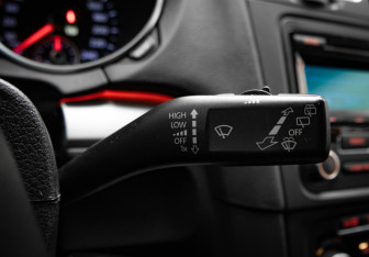 Подержанный автомобиль Volkswagen Golf Hatchback 2011 года (16 фото)