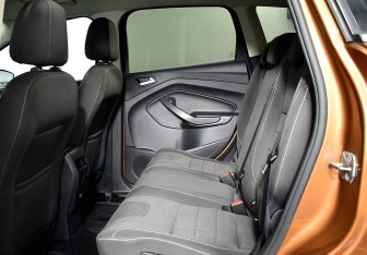 Подержанный автомобиль Ford Kuga 2016 года (13 фото)