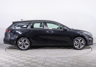 Подержанный автомобиль Kia Ceed Wagon 2021 года (4 фото)
