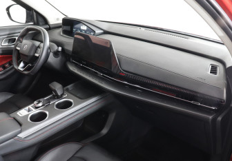 Подержанный автомобиль Changan UNI-S 2024 года (10 фото)