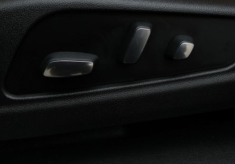 Подержанный автомобиль Cadillac XT5 2021 года (26 фото)