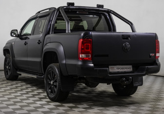 Подержанный автомобиль Volkswagen Amarok 2013 года (7 фото)