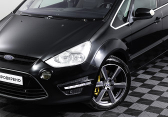 Подержанный автомобиль Ford S-MAX 2012 года (22 фото)