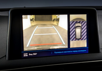 Подержанный автомобиль Peugeot 3008 2018 года (25 фото)