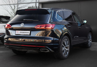 Подержанный автомобиль Volkswagen Touareg 2019 года (4 фото)