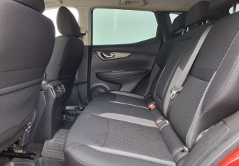 Подержанный автомобиль Nissan Qashqai 2020 года (11 фото)