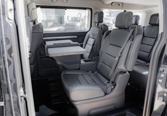 Новый Peugeot Traveller 2025 (8 фото)