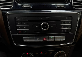 Подержанный автомобиль Mercedes-Benz GLE 2016 года (26 фото)