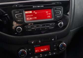 Подержанный автомобиль Kia Ceed Hatchback 2012 года (13 фото)