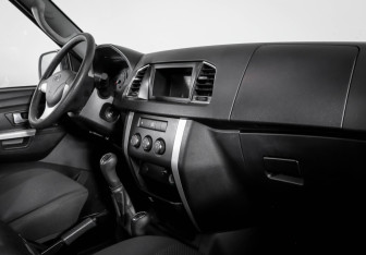 Подержанный автомобиль УАЗ Pickup 2024 года (9 фото)