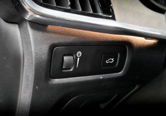 Подержанный автомобиль Volvo S90 2021 года (26 фото)