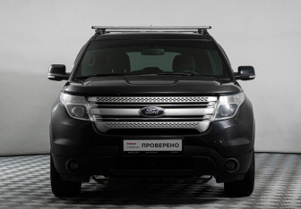 Подержанный автомобиль Ford Explorer 2014 года (2 фото)