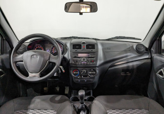 Подержанный автомобиль LADA (ВАЗ) Granta Sedan 2023 года (14 фото)