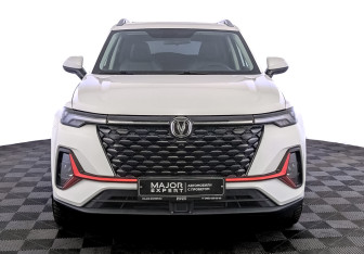 Подержанный автомобиль Changan CS35PLUS 2023 года (2 фото)