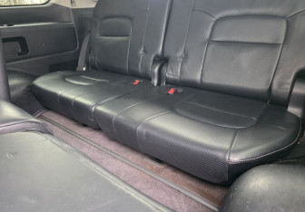 Подержанный автомобиль Toyota Land Cruiser Suv 2014 года (11 фото)
