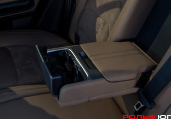 Подержанный автомобиль Jetour T2 2024 года (16 фото)