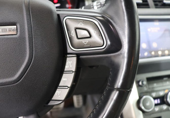 Подержанный автомобиль Land Rover Range Rover Evoque 2018 года (17 фото)