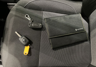 Подержанный автомобиль Renault Logan Sedan 2020 года (16 фото)