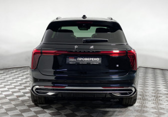 Подержанный автомобиль Hongqi E-HS9 2023 года (6 фото)