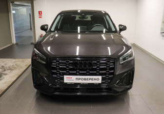 Подержанный автомобиль Audi Q2 2024 года (2 фото)