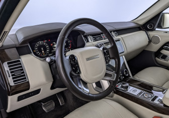 Подержанный автомобиль Land Rover Range Rover 2021 года (16 фото)