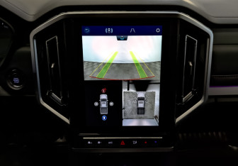 Подержанный автомобиль JAC T9 2024 года (26 фото)