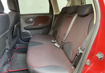 Подержанный автомобиль Nissan Note 2008 года (11 фото)