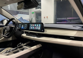 Подержанный автомобиль Chery Arrizo 8 2023 года (10 фото)