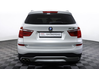 Подержанный автомобиль BMW X3 2016 года (6 фото)