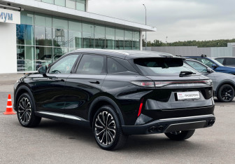 Подержанный автомобиль Exeed RX 2023 года (7 фото)