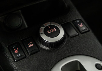 Подержанный автомобиль Nissan X-Trail 2013 года (10 фото)