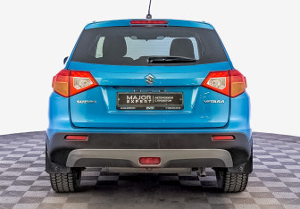 Подержанный автомобиль Suzuki Vitara 2016 года (6 фото)