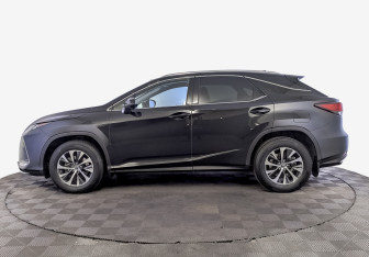 Подержанный автомобиль Lexus RX 2021 года (8 фото)