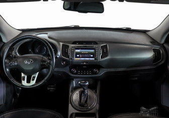 Подержанный автомобиль Kia Sportage 2013 года (8 фото)
