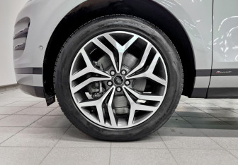 Подержанный автомобиль Land Rover Range Rover Evoque 2021 года (19 фото)
