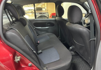 Подержанный автомобиль Renault Symbol 2007 года (11 фото)