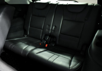 Подержанный автомобиль GAC GS8 2021 года (16 фото)