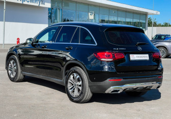 Подержанный автомобиль Mercedes-Benz GLC Coupe 2020 года (7 фото)