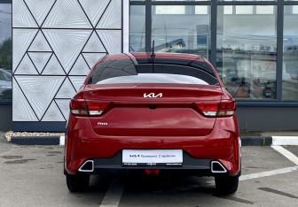 Подержанный автомобиль Kia Rio Sedan 2021 года (6 фото)