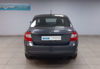 Подержанный автомобиль Skoda Rapid Liftback 2016 года (6 фото)