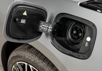 Подержанный автомобиль Zeekr 001 2023 года (34 фото)